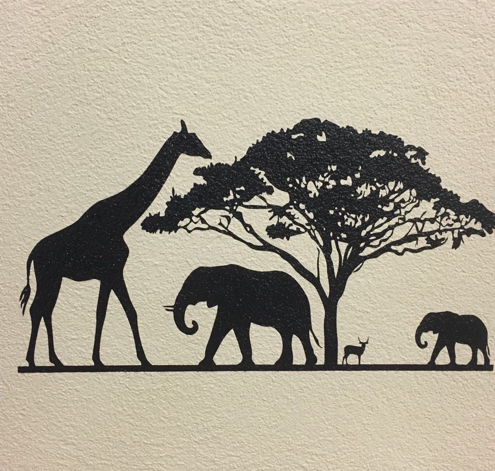Wandtattoo mit Giraffe und Elefanten in Schwarz